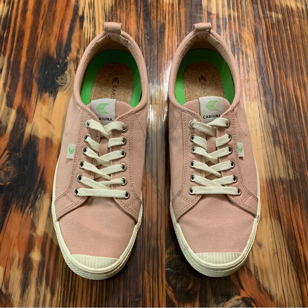 Cariuma XS 100103R02M Unisex Shoes. Size 11 Men & 12.5 Women